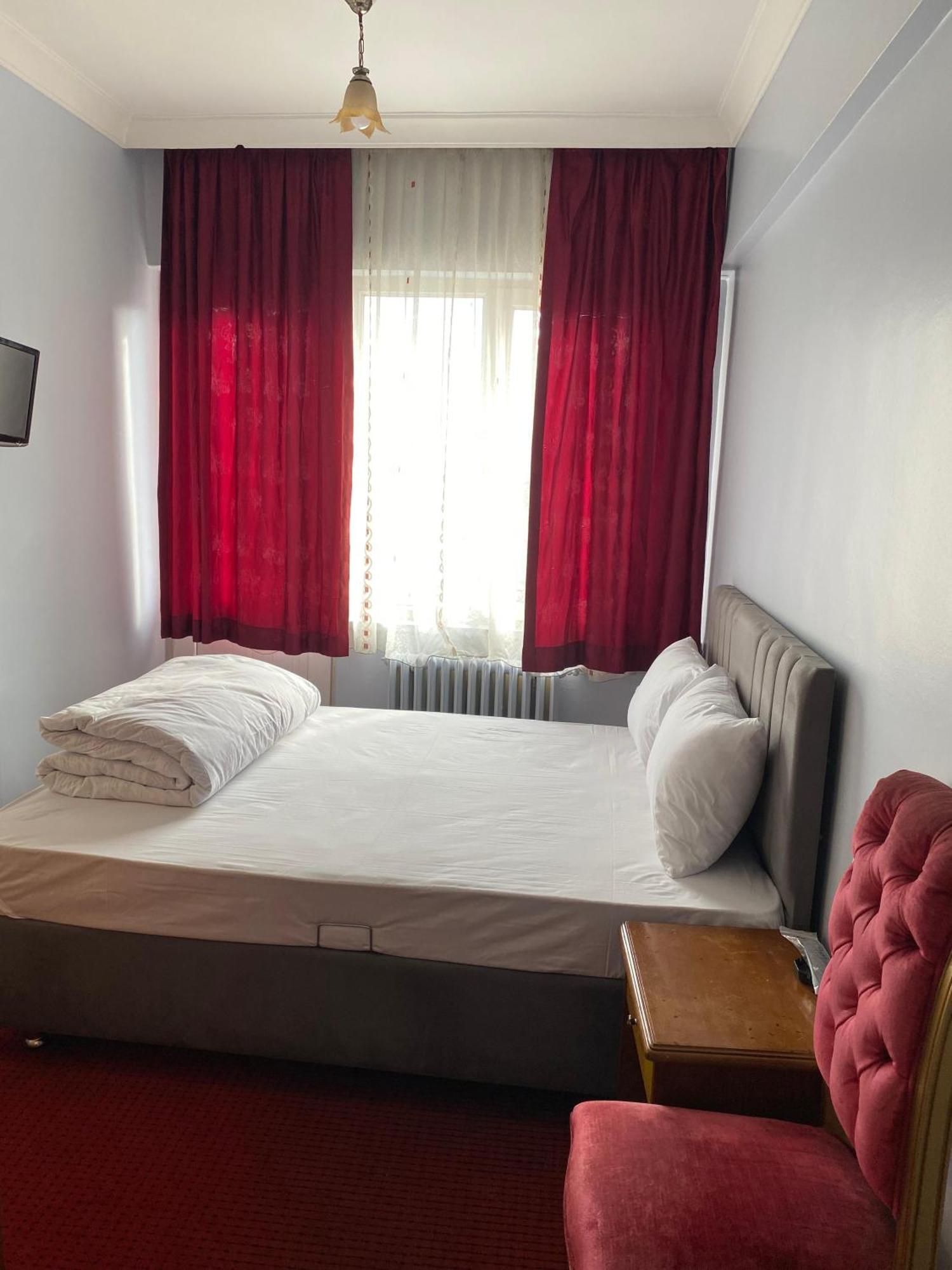 Oez Altinbasak Otel Ankara Esterno foto