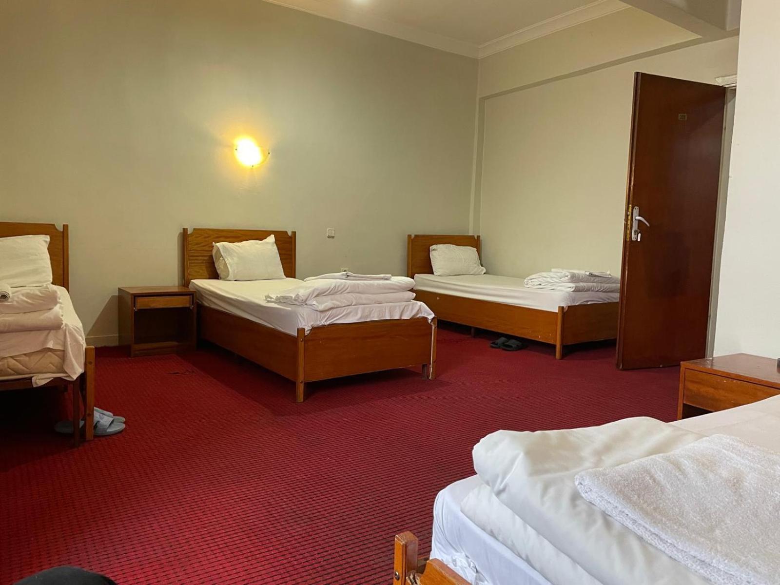Oez Altinbasak Otel Ankara Esterno foto