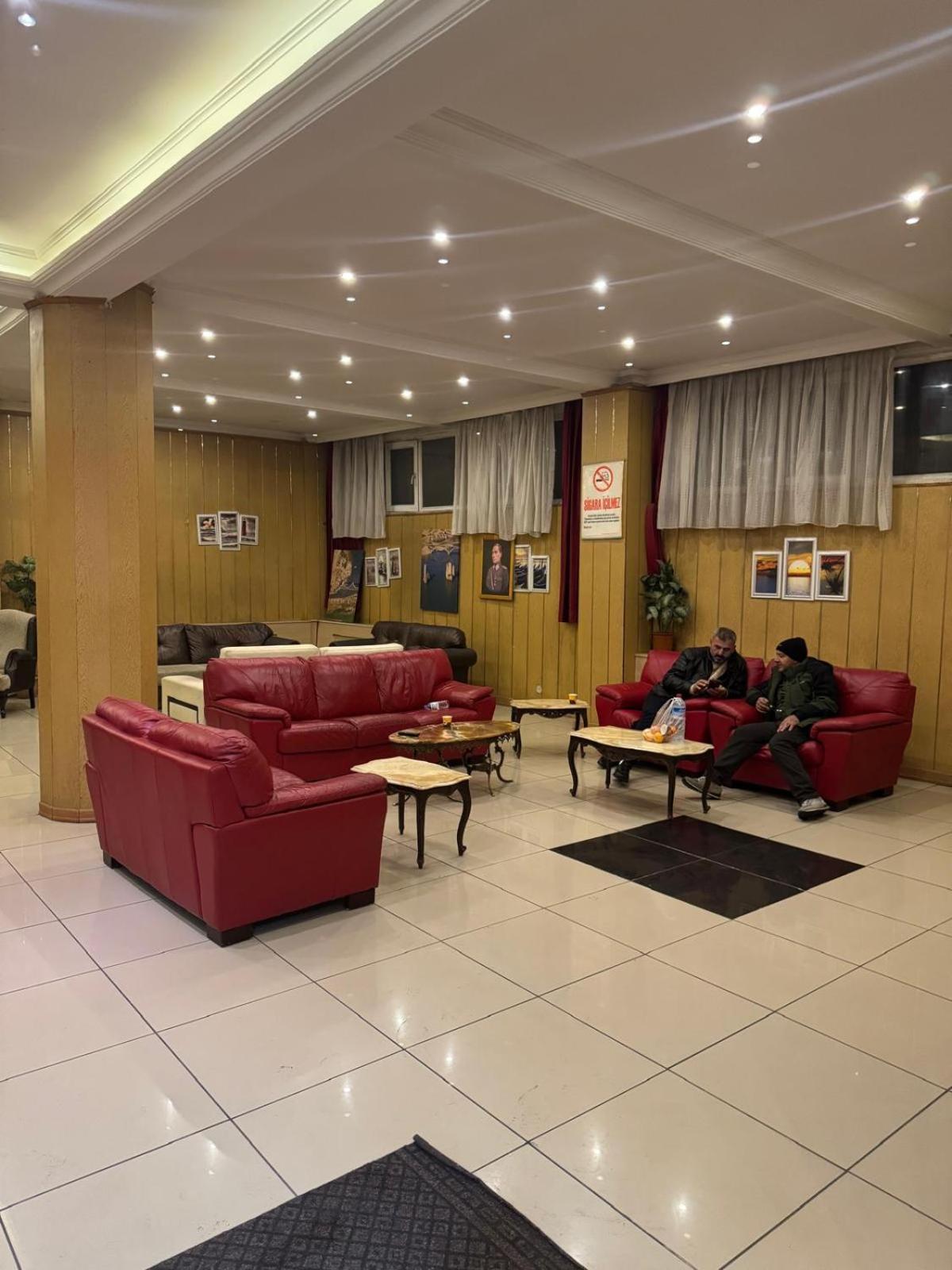 Oez Altinbasak Otel Ankara Esterno foto