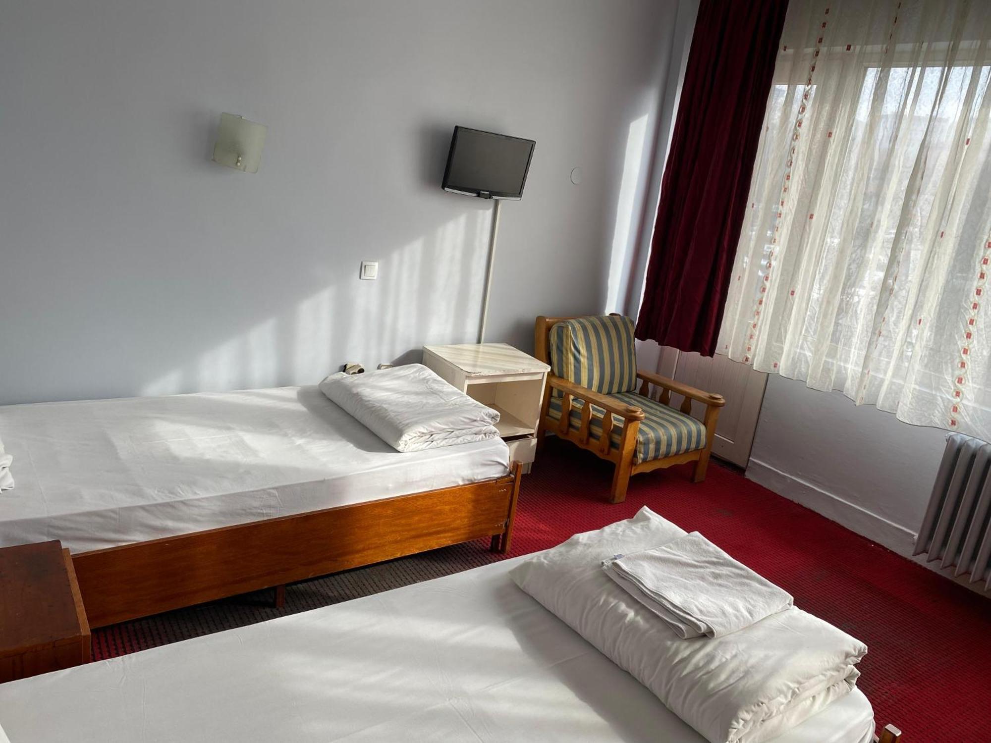 Oez Altinbasak Otel Ankara Esterno foto